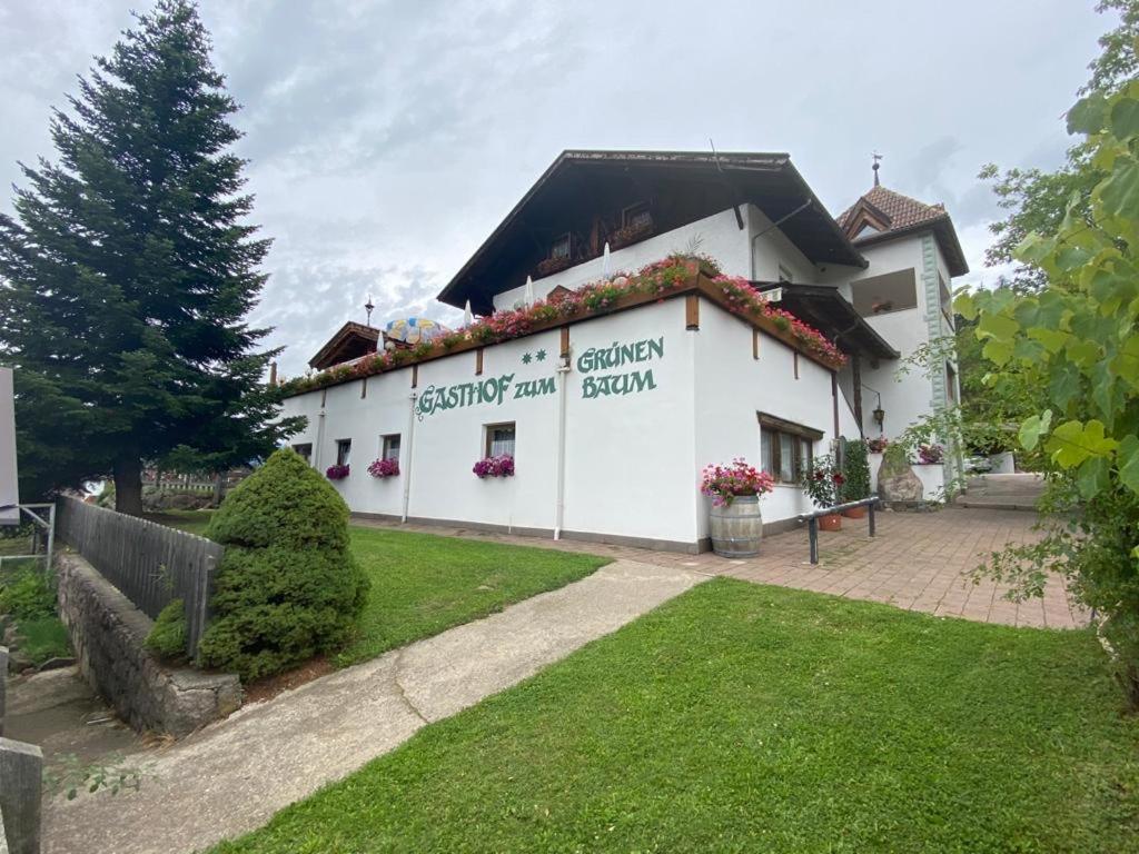 Gasthof Zum Gruenen Baum Верано Экстерьер фото